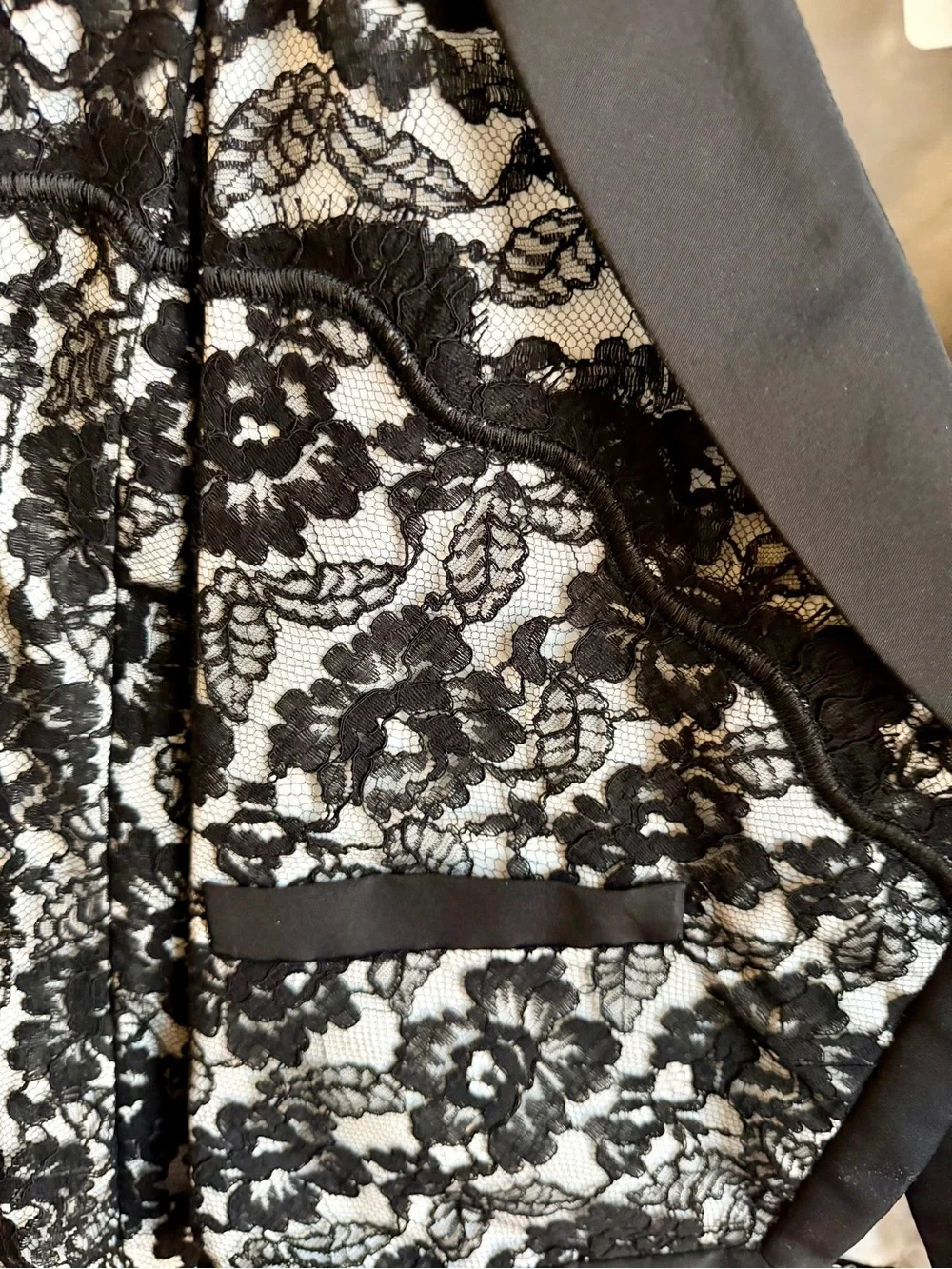 CHANEL Spring/Dummer 2014 Cruise lace skirt suit new with tags (NWT)